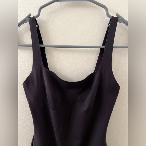 SKIMS NAKED SCOOP BRIEF BODYSUIT | ONYX / S - Picture 8 of 13